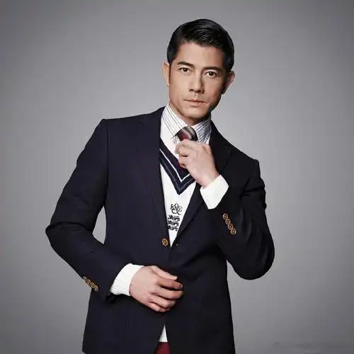 郭富城,方媛,百万跑车齐现身,方媛的肚子成为最大的亮点