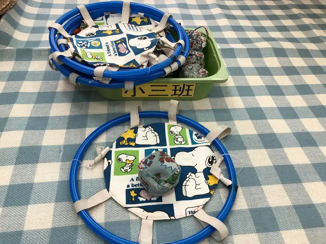 幼儿园自制体育玩教具|投掷|抛接|爬走跳 92自制体育器械分享(一)1