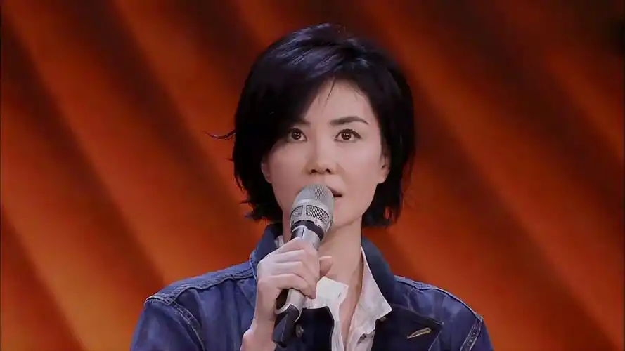 何炅现场挖坑,谁料王菲接下来的回答,粉丝直接炸锅!丨幻乐