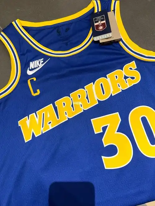 勇士新赛季复古球衣到手