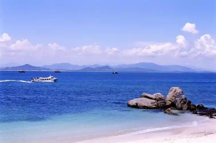 亚特兰蒂斯旁81㎡两室一厅海景房,￥700起搞定全家海南过冬