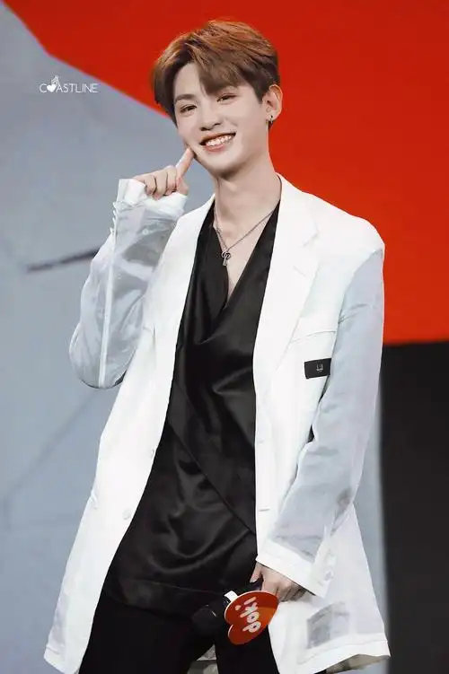 和你世界第一好- 的微博: #黄明昊我加# hmh黄明昊平时会随身带.