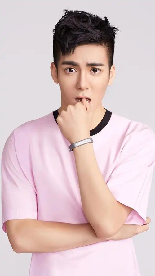 帅气的曾舜晞,高清桌面,手机锁屏图片-壁纸族