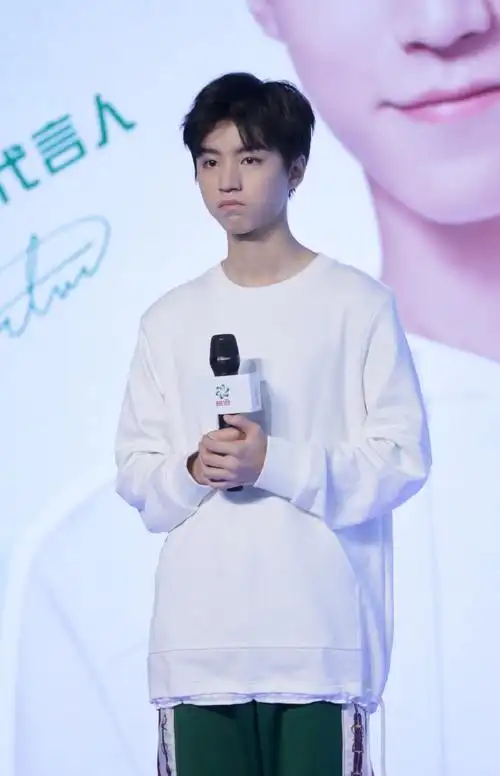 王俊凯2024凯启甲辰##从开始到未来,只为王俊凯