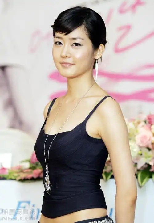 成宥利写真图片-自制1200x1920壁纸.大图-明星写真馆n63.com