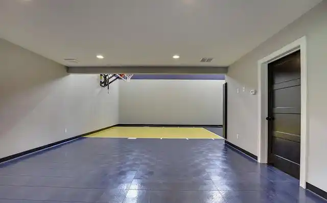 地下室来个篮球场 这个乡村别墅可以有 含平面图