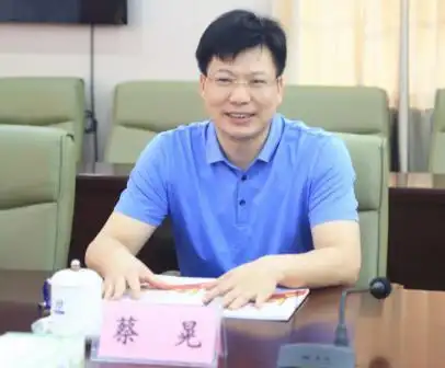 土木工程学院党政一行赴巨岸集团开展校企合作研讨会