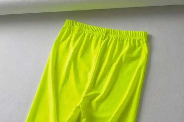 亚马逊修身吸汗显瘦5分纯色欧美荧光色骑行运动小脚短裤一键铺货