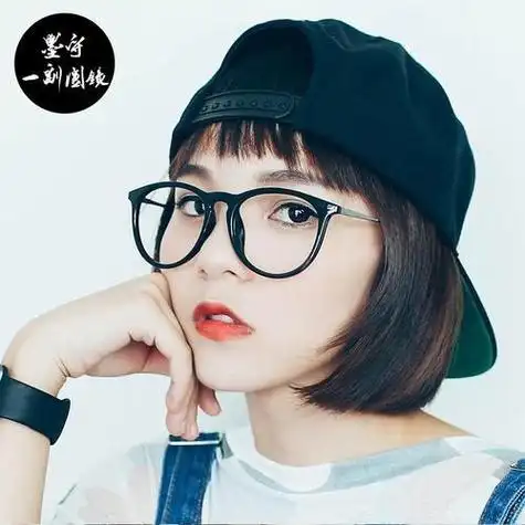 圆眼镜文艺女头像图片大全