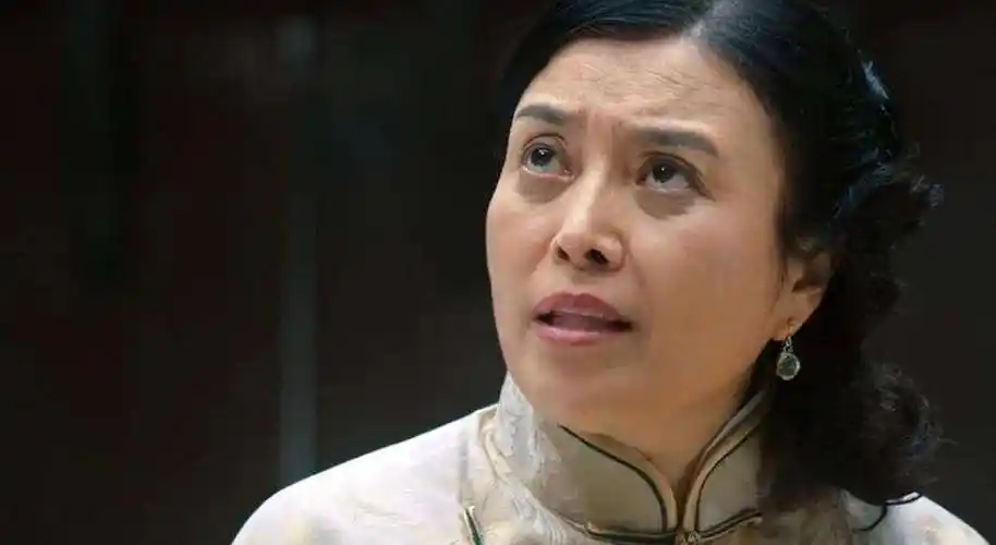 丁嘉丽:曾经被孙红雷无情分手,有过两段婚姻皆遇不忠诚_父母_丈夫