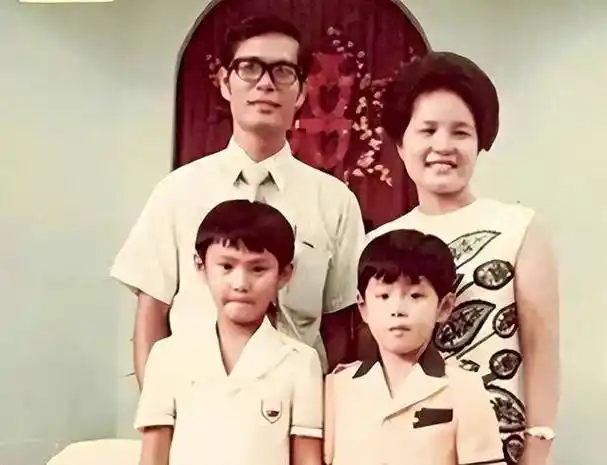 丑,李宗盛嫌他呆,被指已过气,一场演唱会打脸无数人_音乐_张信哲_歌曲