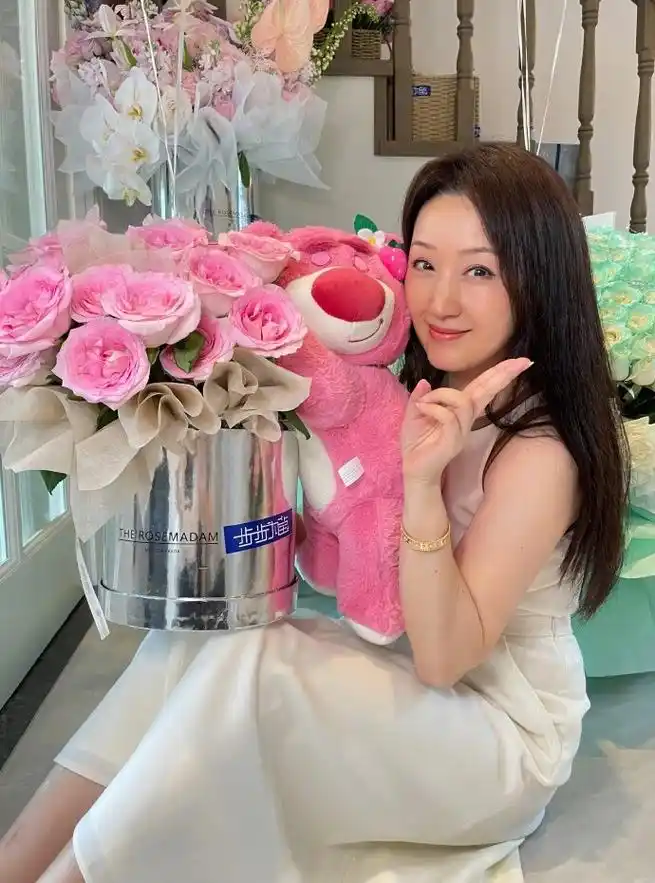 看了52岁杨钰莹的近照,我明白了"不整容"的重要性!