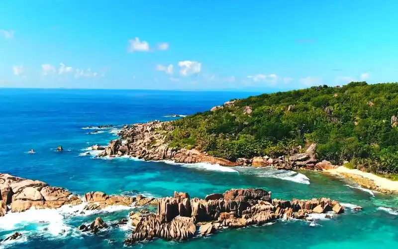 4k超高清航拍海岛自然风景,优美的纯音乐el condor pasa-bandari