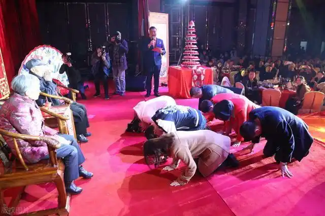 谈谈磕头跪拜的礼节