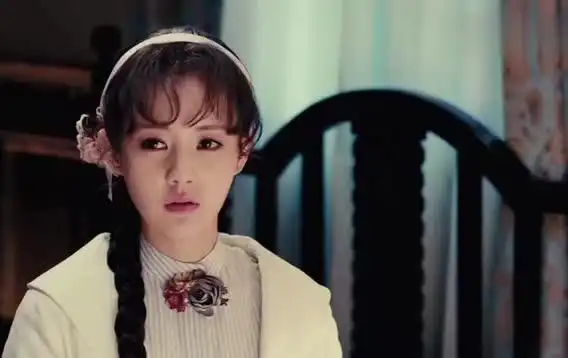 半妖倾城明夏去问清楚倾城,倾城隐瞒自己是妖的事!