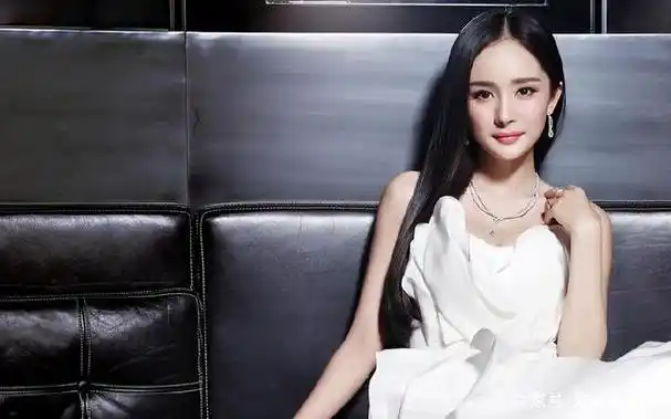 杨幂,一个漂亮,善良还很努力的明星,每次都会捧自己工作室的人 .