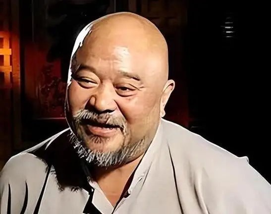 演员李琦:不顾医生劝阻,喜欢喝酒每天8两白酒,今身体状况如何