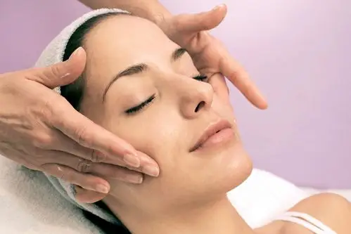 9元,享原价880元克丽缇娜美容养护套餐:面部深层清洁 小分子喷雾杀菌