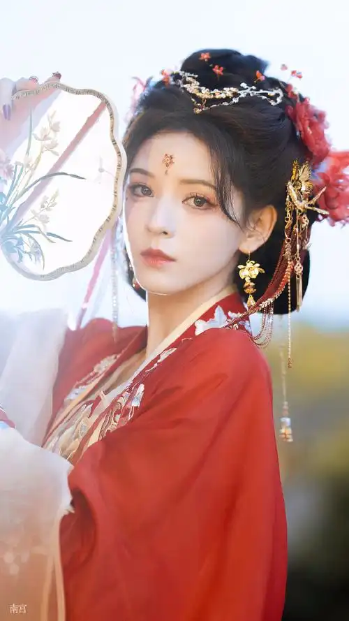 张予曦红衣古装美到我失语