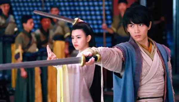 新神雕侠侣陈翔剧照吸粉无数 湿身热吻张馨予 新神雕侠侣陈翔