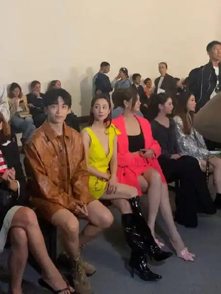 米兰时装周明星阵容##沈梦辰李纯黄子弘凡同框##辣评时装周