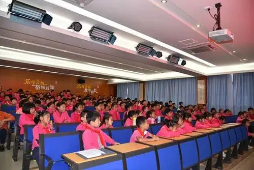 翱翔蓝天,梦想起航——桂林卓然小学艺术发展中心科学组开展军事科普