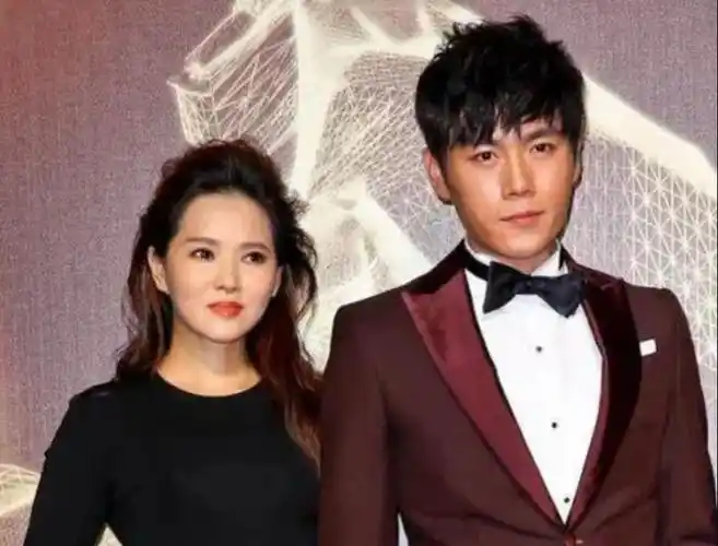 秦昊我能有现在的生活离不开伊能静的默默付出是她成就了我