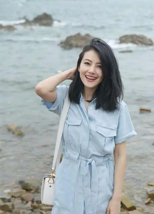 高圆圆剪了短发,又感觉清纯了!网友:感觉刚出道的时候又回来了