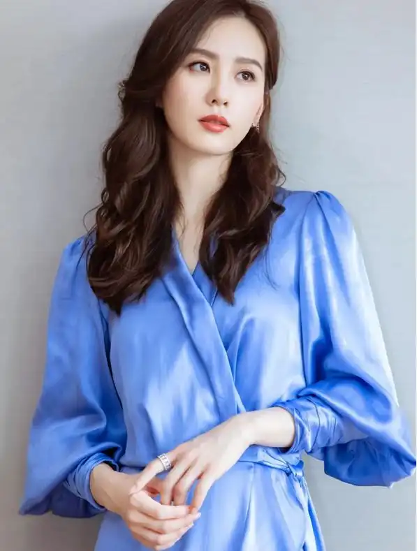 刘诗诗唯美写真曝光,清丽优雅美轮美奂