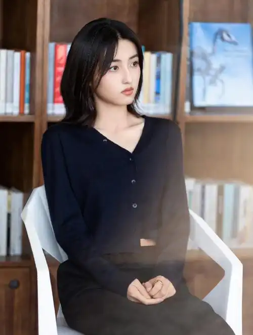 张子枫要录综艺了##张子枫6月行程综艺录制