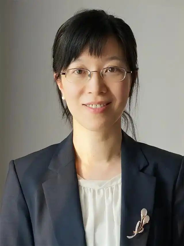 胡海岚现场领取"世界杰出女科学家成就奖"  - 抖音