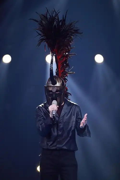 《蒙面唱将猜猜猜2》收视三连冠 "疑似歌者"萱萱登热搜第一