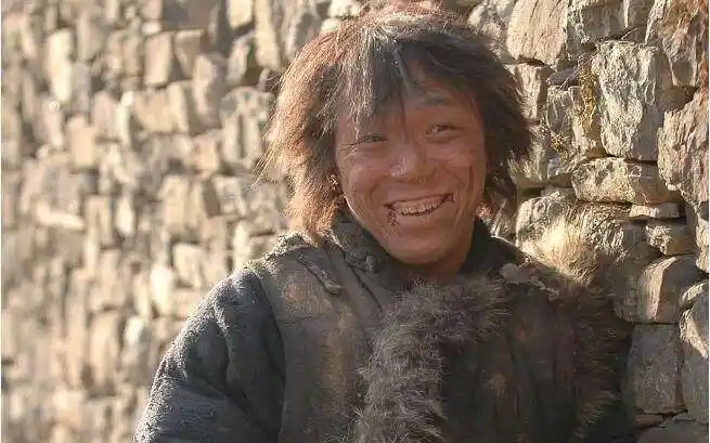 这部《疯狂的石头》当时票房火爆,使他成为60亿影帝,可以说是黄渤的