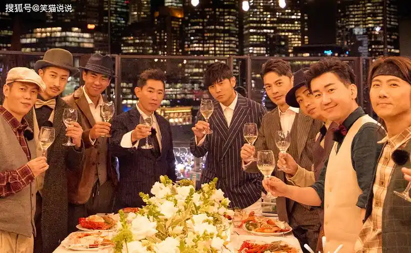 群星除夕晒照:杨紫宋茜晒饺子,刘诗诗与刘涛李沁合照