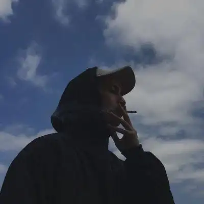 18岁个性帅哥头像18岁的男生18岁的青春