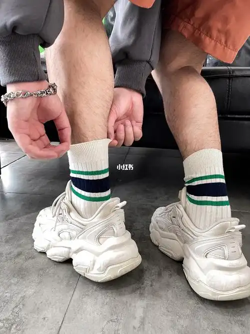 一眼心动嘎嘎漂亮的纯棉条纹袜子04
