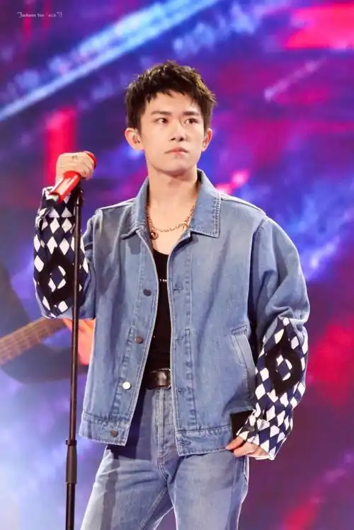 啊啊啊啊易烊千玺 爱奇艺尖叫之夜 短发好野!啊啊啊 新造型