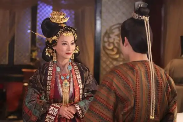 图文:《倾世皇妃》迎来大结局 海量剧照成亮点