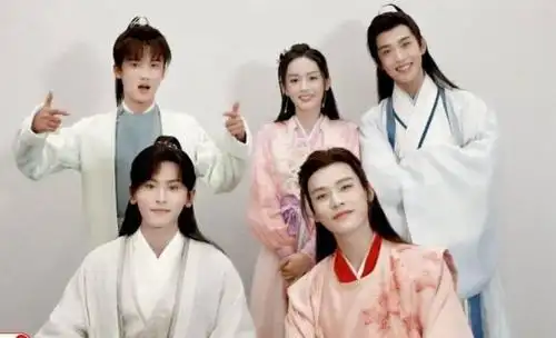 《山河令》导演争取全员二搭?不一定是古装,但会保留他们的情感