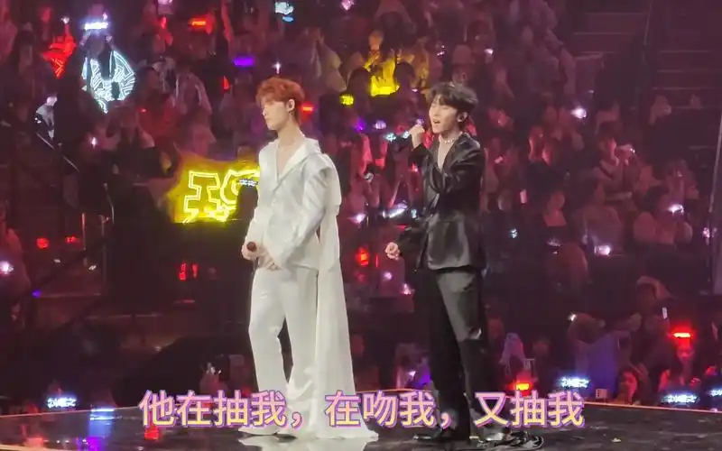 【祺鑫】风年凤凰涅槃,发疯解说马嘉祺丁程鑫双人舞台《漂浮群岛》