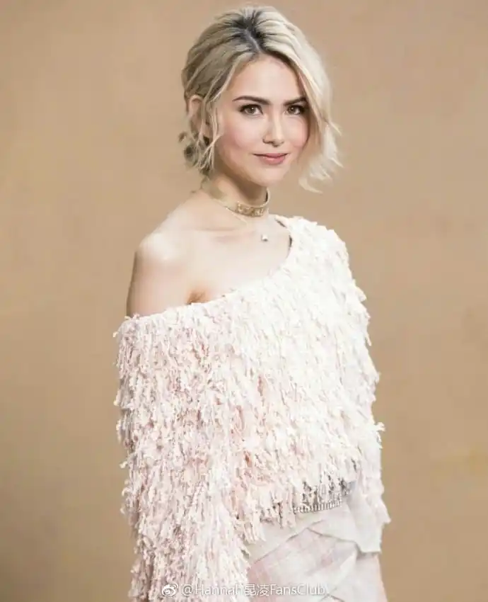 昆凌曝光最新短发写真 笑容甜美极具少女感