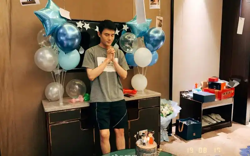 【王凯生日vlog】庆生小记录,吹不灭的蜡烛 20190818