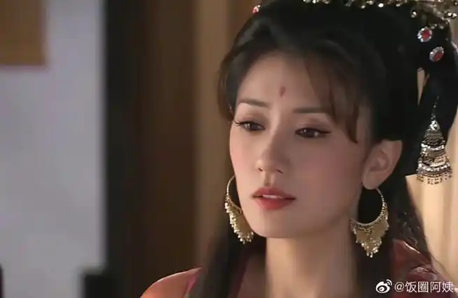 贾静雯的古装扮相