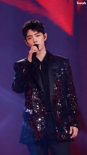 肖战超话#肖战东方卫视跨年#2021 顺顺利利@x玖少年团肖战daytoy