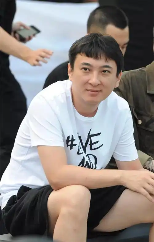 犀利校长"王思聪"游戏陪练只要666,有多少人下单?