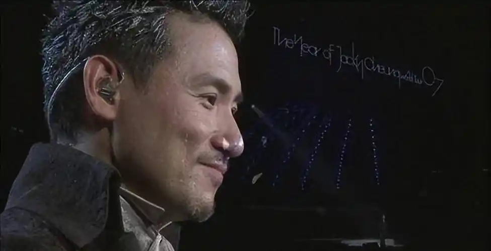 "歌神"张学友:唱歌遭淘汰,从打工仔到天王,他的人生堪称传奇_比赛