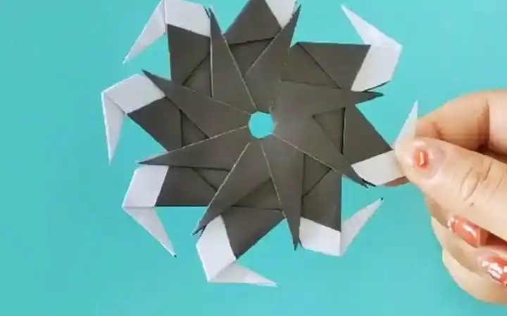 【变废为宝】男孩子喜欢的折纸暗器飞镖来喽.