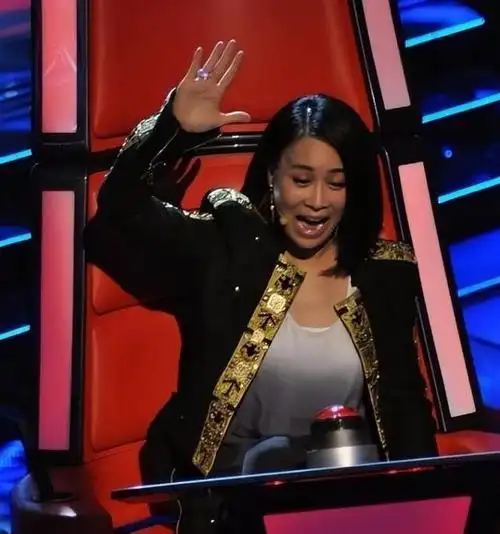 李嘉格:好声音没夺冠,却嫁给爱奇艺总裁,34岁成了人生赢家