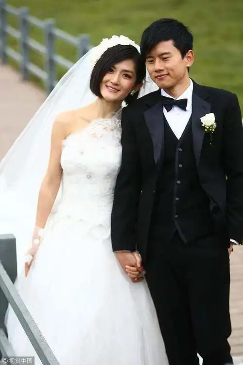 唐嫣罗晋今日大婚,明星婚礼现场pk,杨幂低调,angelababy奢华