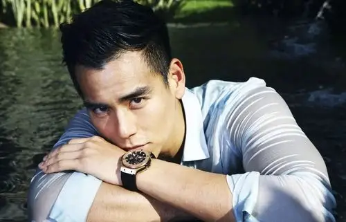 这些热辣的屏保大片我也就看了100遍